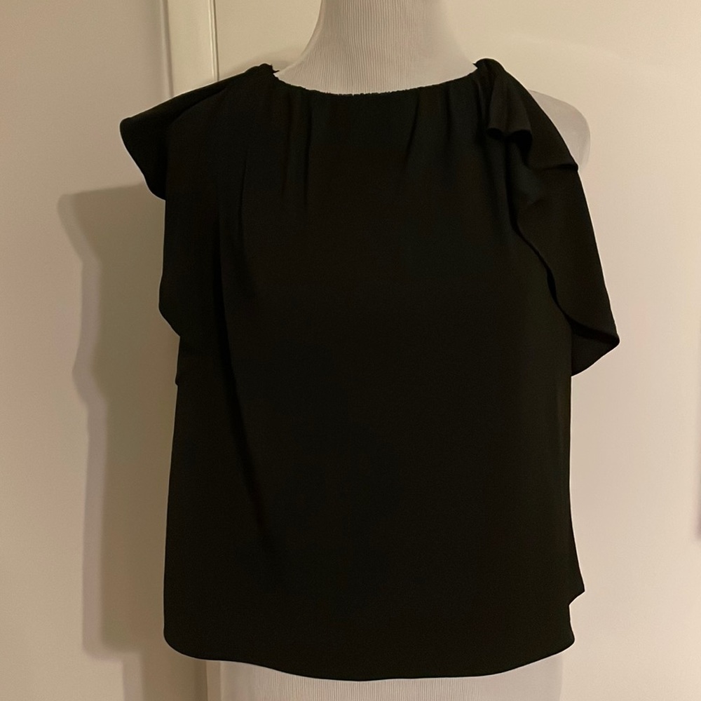 Banana Republic black top PM NWT